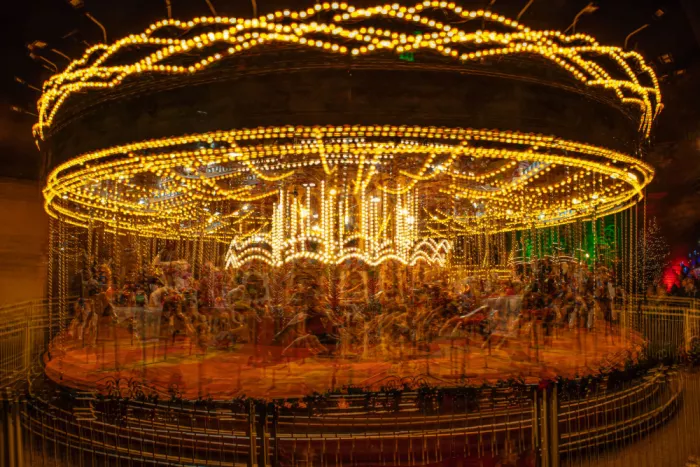 Majewski, Pawel: Merry-go-round