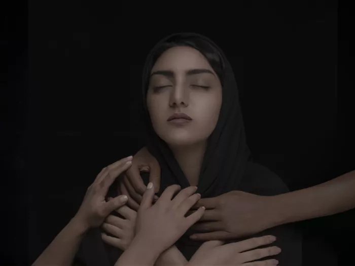 Golchin, Aryana: Iranian Woman