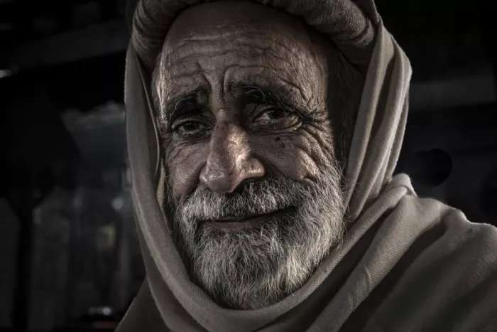 Molina, Elena: Straßenporträt, Lahore