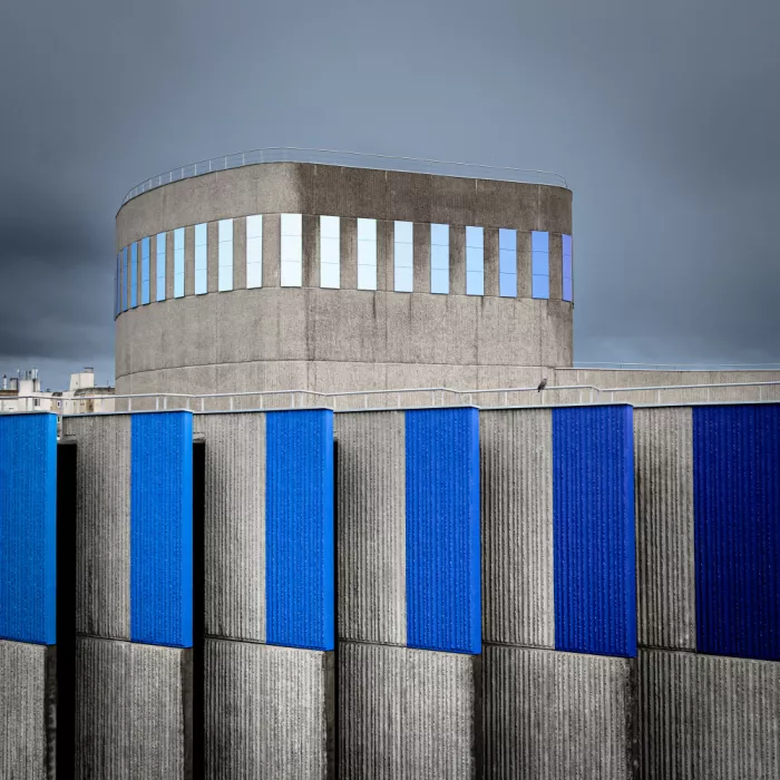 Loire, Hervé: Brutalism in blue