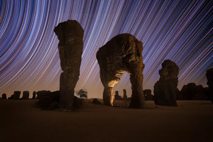Chander, Vikas: Star trails in Ennedi