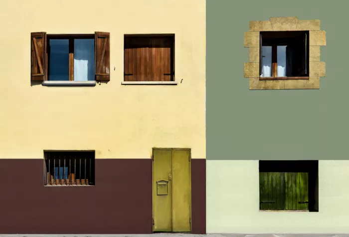 Orbach, Arnon: Facade - San Sebastian, Spain