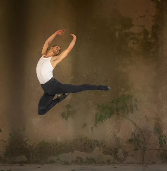 Su, Yuan: Dancer-1