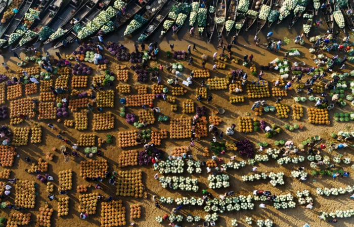 Arifuzzaman, Md.: A rural bazar.