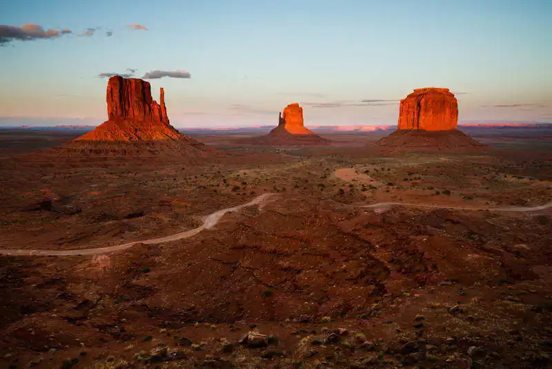 Zuzana a Josef Havlin: Sunset in Monument Valley