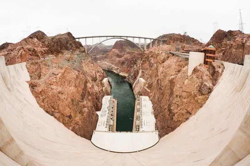 Zuzana a Josef Havlin: Hoover Dam panorama