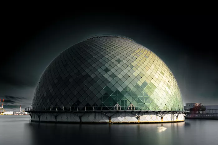 YusukeMatsumoto: Floating spherical ruins