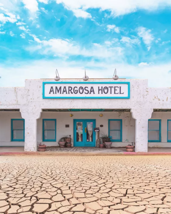 Windeknecht, Tom: Historic Amargosa Hotel and Opera House in Death Valley Junction, California