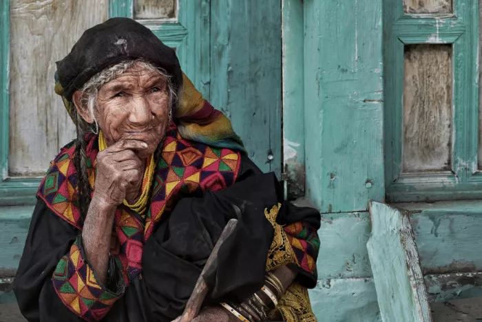Perovich, Irene: Old Kalash woman 02