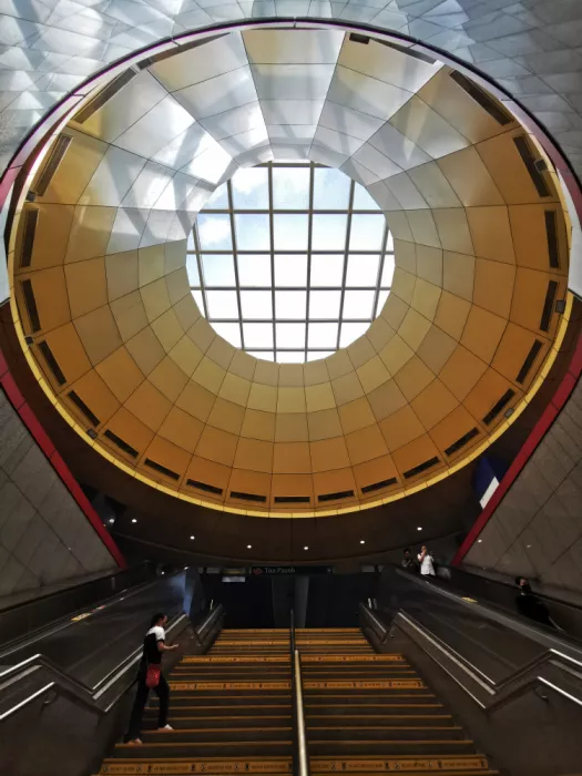 FF, Chia David: Toa Payoh MRT Station2