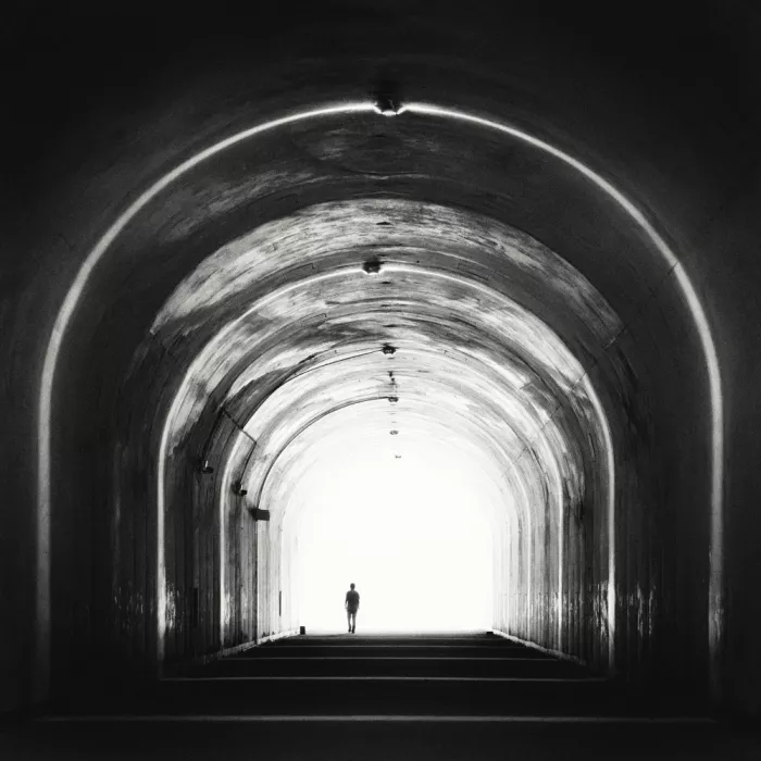 Yu, Lei: La Fine del tunnel
