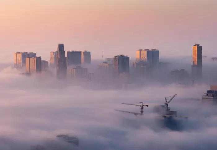 Ajjawi, Mostafa: Por encima de las nubes