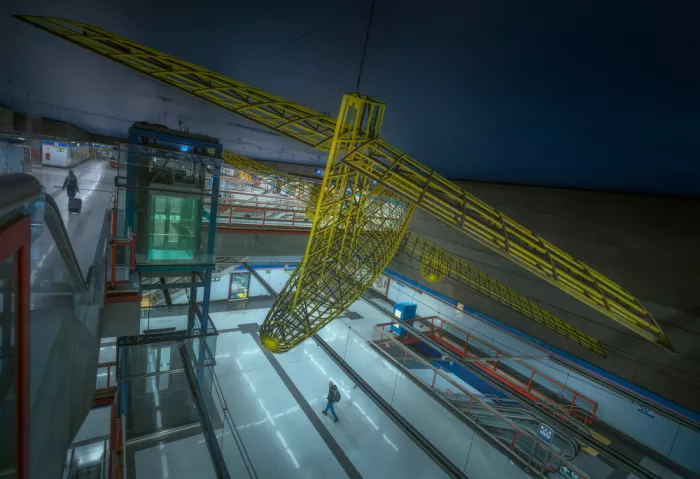 Martinez, Hernandez Carlos: Underground plane