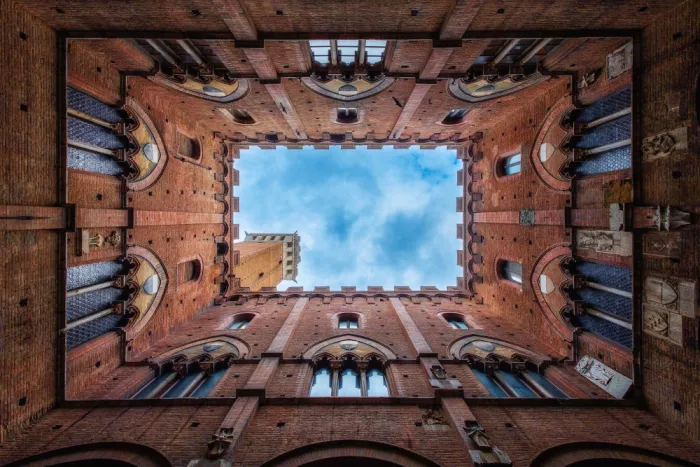 Xu, Mei: Siena Palazzo Pubblico, a view from inside
