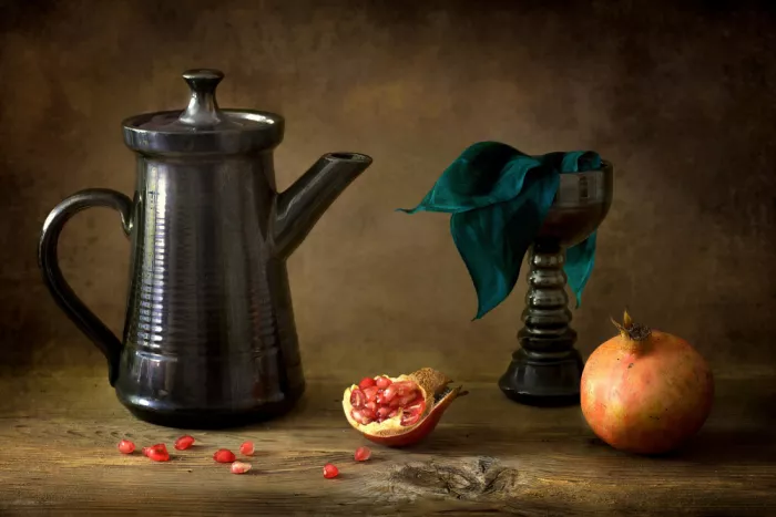 Disher, Mandy: Pomegranate still life
