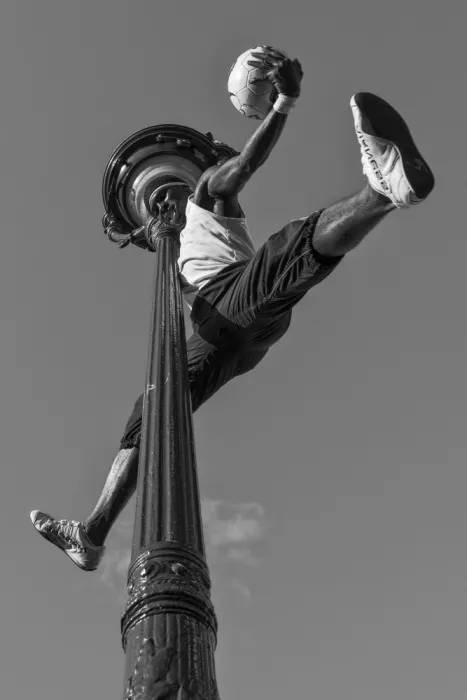 Kravanja, Jure: Acrobat