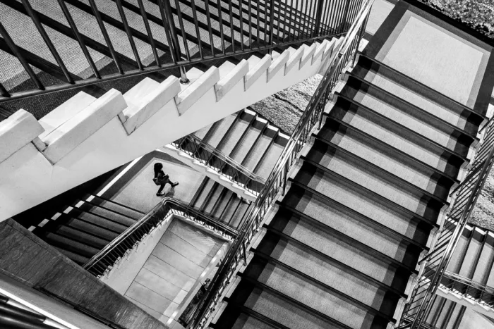 Ôtomo, Michiko: In the maze of stairs
