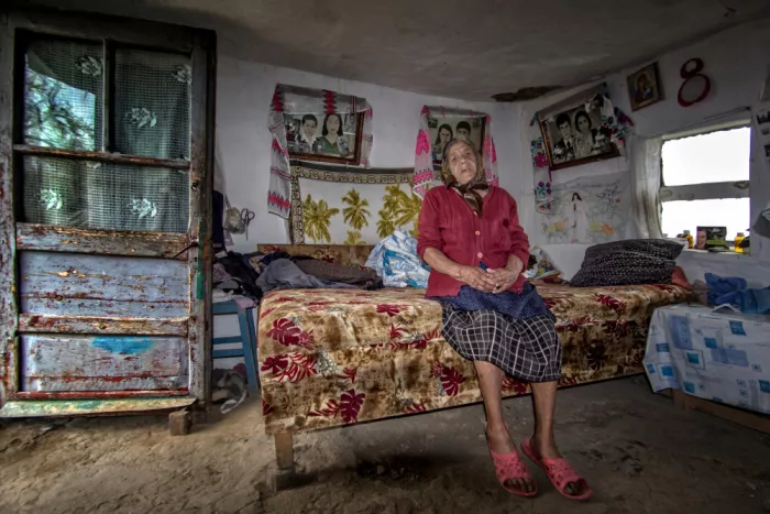 Calin, Silvia Rucsandra: Colored poverty
