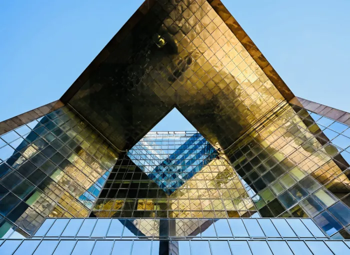 Orbach, Arnon: Looking up - London UK