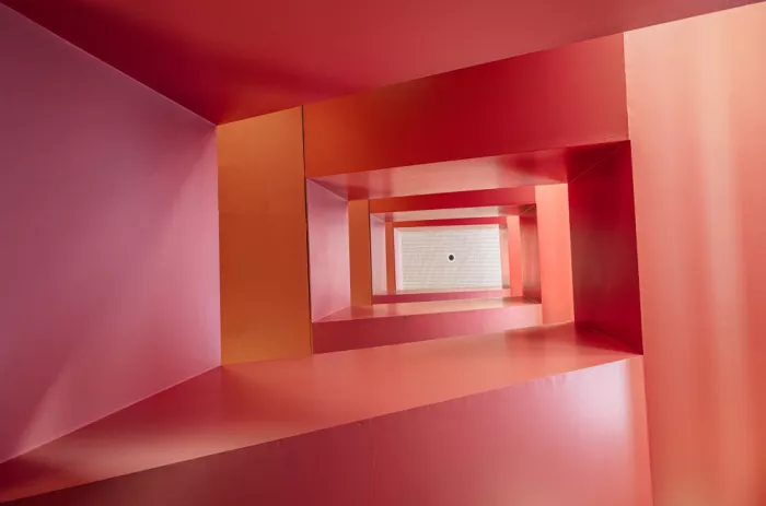fotomarion: Dame in Rot