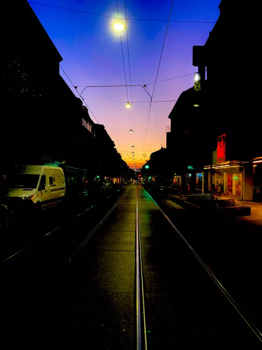 mnemonixART: Thaliastraße - Urban Spectrum