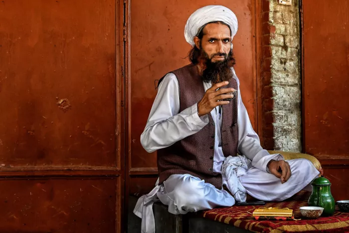Perovich, Irene: Pakistani chai time