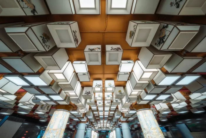 Feng, Calvin: The subway station