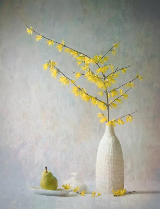 Zhou, Fangping: Solitude in Yellow