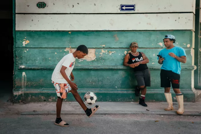 Bauer, Andy: Le Football dans la rue