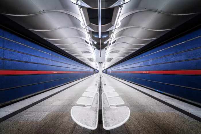 fotomarion: red line