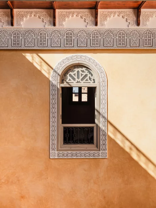 Photolovers: Schatten an einer Wand in Marokko