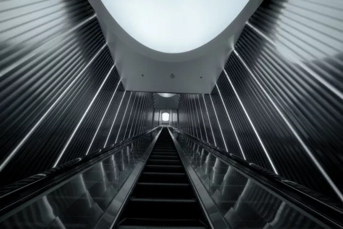 Feng, Calvin: The escalator