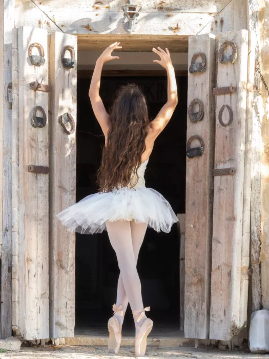 Kirzh, Svetlana: Ballerina