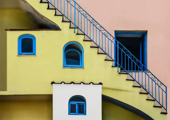 Orbach, Arnon: Fasáda - pobřeží Amalfi, Itálie