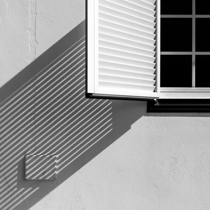 Auerbach, Markus: window shutter bw