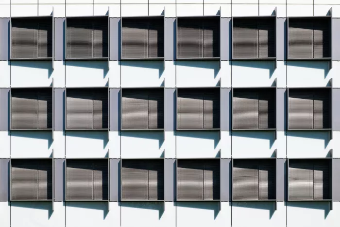 Forster, Georges: offices on a sunny Sunday