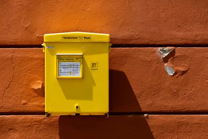 Flour, Jef: Mail