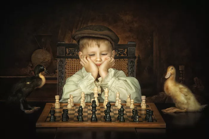 Kayen-Mouthaan, Carola: Playing chess with my friends