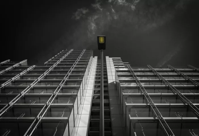 Schuurmans, Wim: - Moderní pouliční lampa XII -
