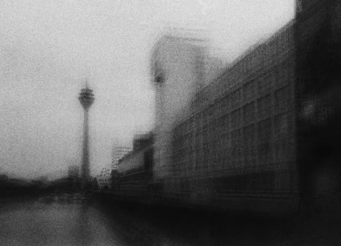 Dauria, Adam: Grainy Düsseldorf