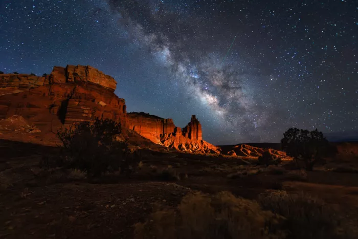 Xu, Mei: Green Meteor and Milky Way over Chimney Rock