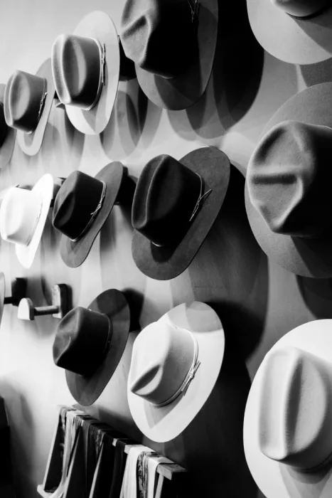 Zwart, Raisa: Cowboy hats