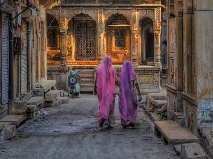 Hammer, Peter: Two women in Jaisalmer