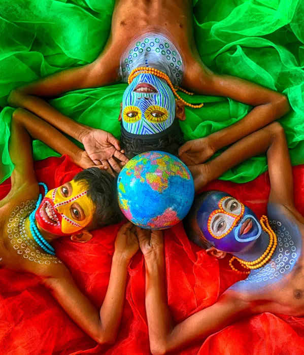 Das, Avishek: Trio Global