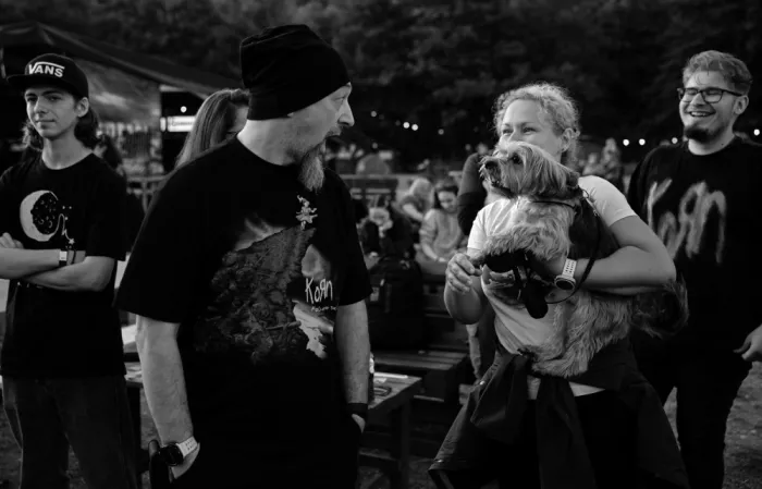 Oncete, Julien: Dispute