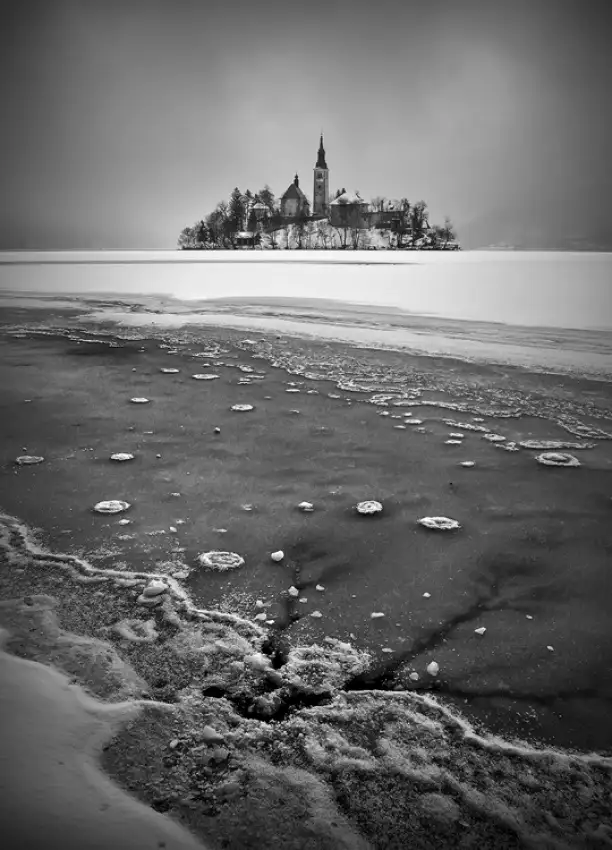 Komovec, Ales: Frozen