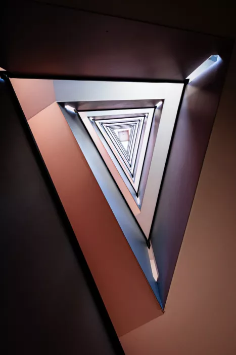 Loire, Hervé: Triangolo