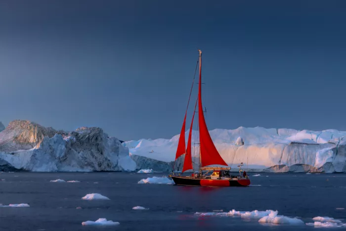 Schilbe, Stefan: Sailing through the ice