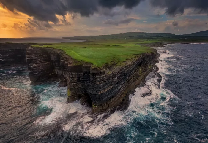 Wu, Q. Chong: Cliffs of Downpatrick Head