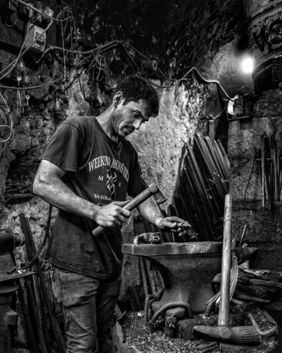 Alsofey, Bashar: Schmied - Handwerk